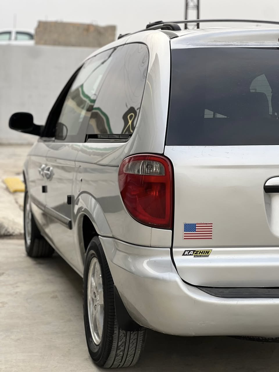 للبيع
دوج كرفان 2007 

بدون قطره صبغ
وبدون اي جراد او تقحيل 

شاصي قصير المرغوب 

محرك 3300 المرغوب 

1- تحكم ستيرن
2- مرايات كهرباء
3-كشن كحرباء 
4- داخل لونين 
5- جامات كهرب

تبريد شرط ثلاجه

تدفئه شغاله درجه اولى 

محرك درجه اولى شرط
كير درجه اولى شرط 

السياره بدون ضربه بدون خياس 

ماشية 160الف فقط 

صدر امامي خلفي100/100

طخم تايرات جديد

السياره بدون اي نقص 

السياره باسمي 
سنويه جديده
رقم جديد 
هزه وفحص جديد 
مشروع وطني تتحول بجميع المحافظات 

المكان نينوى 

السعر (95) وبيها مجال 

***********
***********
