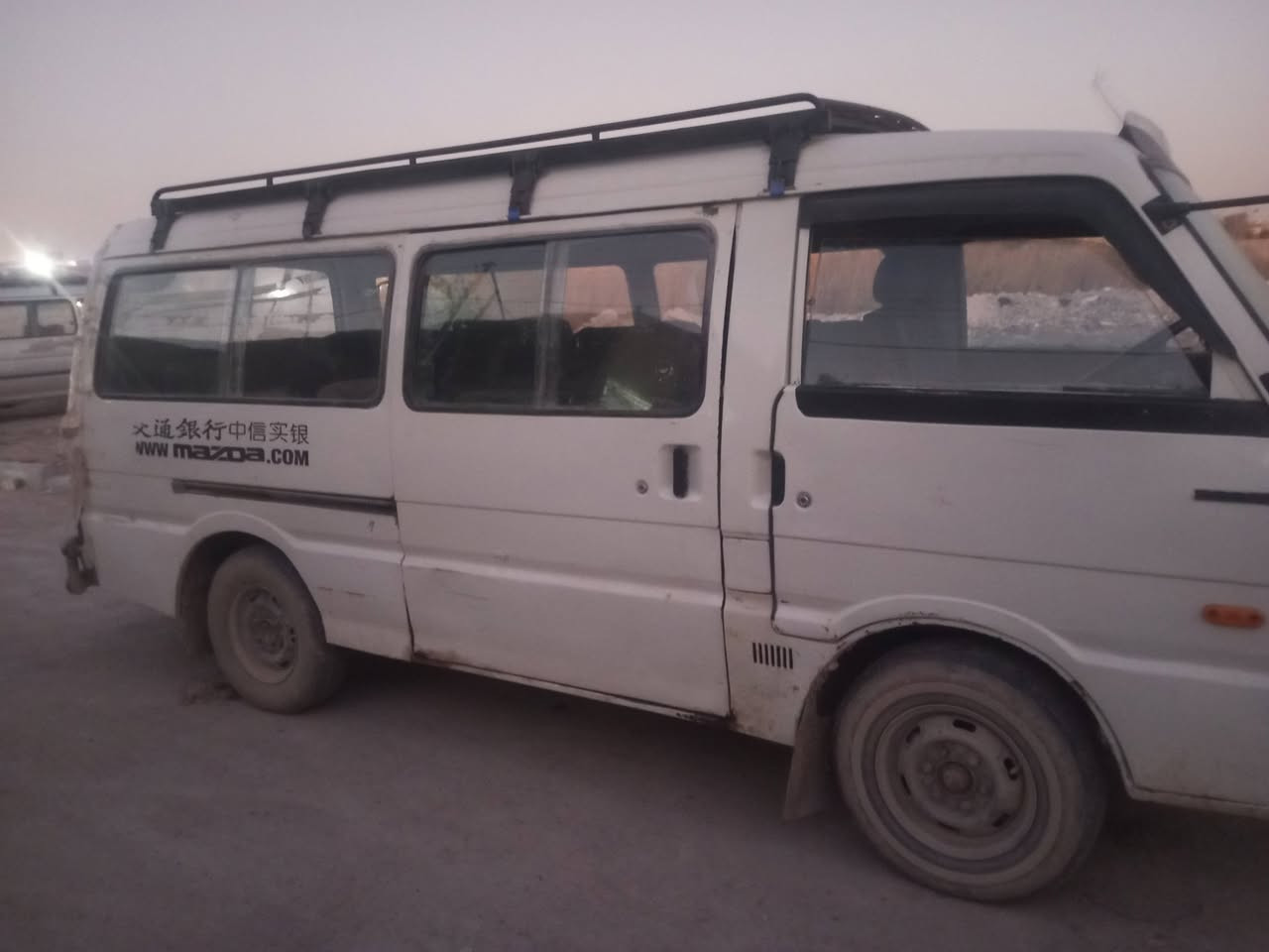 سلام عليكم من راخت ادمن سياره مازدا البيع موديل ٩٤ بسمي سياره حلو  مكاني بغداد بلديات شارع مصرف *********** سعر 50بهه مجال
