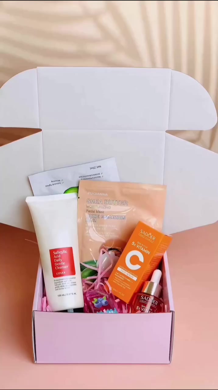 بوكس وردي عناية كاملة 🎀🌸
لطافة من أول نظرة… ودلال من القلب 💕

غسول كوزركس+ سيروم فيتامين + تنت مرطب شفاه + ماسكات عدد 2

اختيار مثالي لكل بنت تحب تهتم بنفسها وتدلع روحها ✨
ألوان ناعمة، إحساس أنوثة، ولمسة وردية تشرح النفس 💗
يناسب هدية أو دلع شخصي بلا تردد 🎁💄

سعر البوكس : 20 الف 💗
#يتوفر_خدمة_توصيل_لكل_محافظات


**إذا كنت صاحب هذا الإعلان وتريد حذفه لأي سبب، رجاءا أرسل رسالة إلى الدعم الفني**