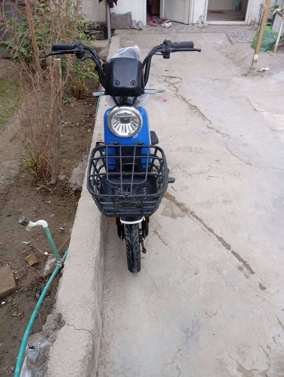 البيع مديل 25جديد ما صرله اهوي من مشتري مكانه نجف سعره 400وبيه مجال رقم *********** ما متوجد خاص
