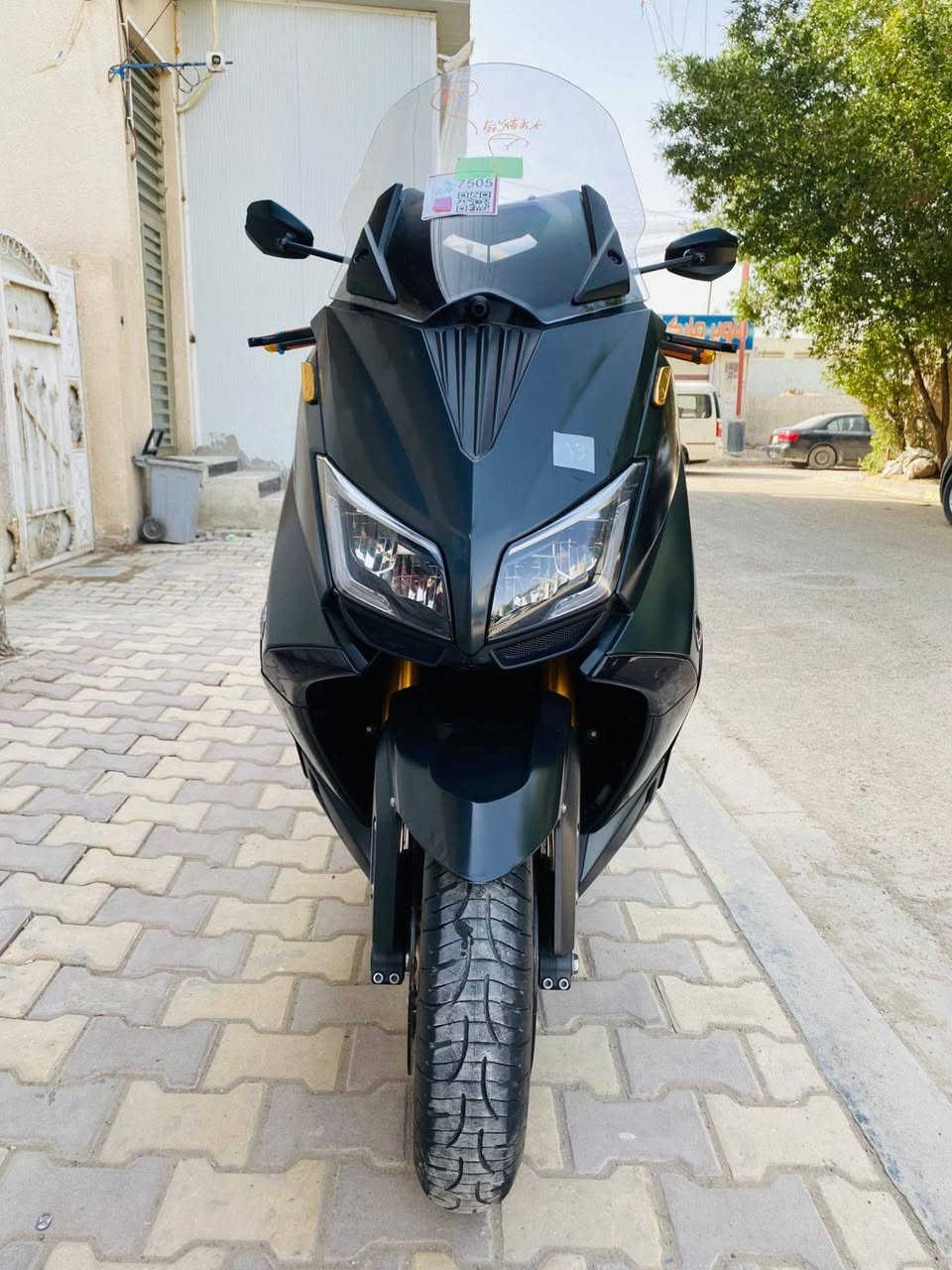 السلام عليكم.. TMAX 2017.. ايرون مااكس اعلى فئاا
مكفوله كفاله عامه شاشه و3 كامرات دشبول ابيض فجوج وعنابير برنمبو ايطالي تايرات اصلي ولدراجه كلها عل مزاد برغي ما مفتوح بيها وكاله بمعنى الكلمه
ماشيه 37  بغداد الشعب (***********)
