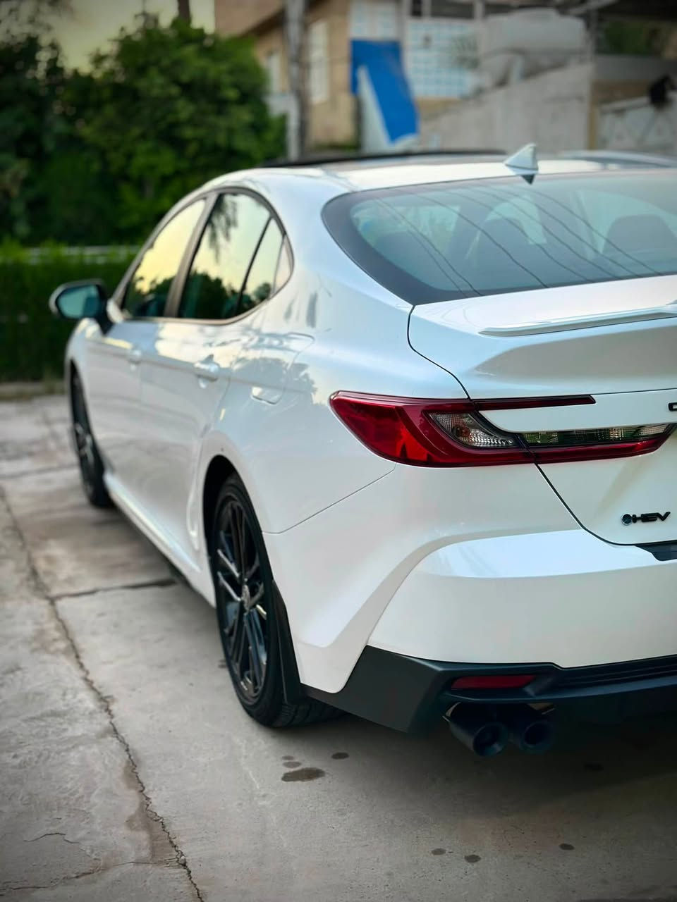 السلام عليكم
كامري هايبرد 2025 CAMRY SE+BLACK   HYBRID 

*مرقم بغداد 

الون : ( ابيض )

        حجم المكينه : 2500 

       

المواصفات :

   0. فتحة سقف 

1. شاشة كبيرة  كاربلَي

2. كامرة خلفية 

3. بصمة 

4. شحن وايرليس

5. رادارات جانبيه360

6. تشغيل عن بعد 

7. قطعتين تبريد

8. هندبريك بصمه

9. كشنات جلد ، كهرباء 

10. ثلاث انظمة قيادة 

*السيارة كفالة من الدعامية للدعامية من الصبغ و التبديل و البارد والشخط ، كلين .

 

السعر:  (اطلب السعر في التعليقات سيأتي إليك خاص مباشرة )

او الاتصال *********** او واتساب
