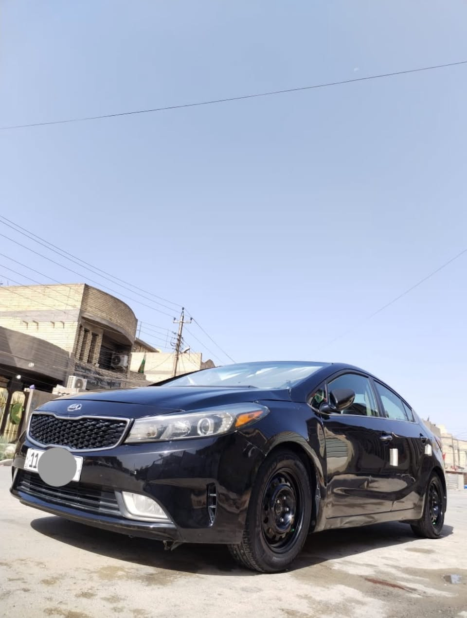 فورتي ٢٠١٧ مواصفات s
بيها الجاملغ والباب الايمن مبدلات  وصبغ اربع قطع  
كاملة من كل النواحي أي نقص ما بيها بمعنى الكلمة 
عنواني بغداد البلديات عارضها ب ١٠٠ 
ملاحظة ابيع عقد مروري  مكاتبة عادية لحد يخابر 
***********
