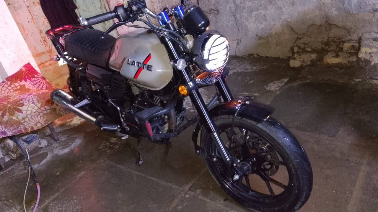 سلام عليكم دايون. لاتي اخذتها من المعرض بس مكاتبه تجي اكاتبك عليها وطيك ياها من باب بيتي الدراجه نضافه 100ب 100 انكر سلف ترايك وين ميعجبك  اطلع دراجه موديل 24 شهر 11  مكاني بغداد الحسينيه عارضها مليون 600


**إذا كنت صاحب هذا الإعلان وتريد حذفه لأي سبب، رجاءا أرسل رسالة إلى الدعم الفني**