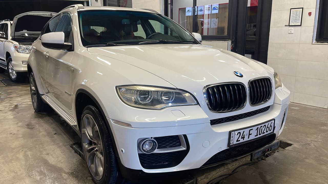 السلام عليكم
X6 xdrive35i n55
2014
خليجيه عروش
ماشيه 160 الف mحقيقي
السياره على البلاد 
فول الفول
بوب شفط
مقاعد حضن  vip
دخول ذكي 
بردات 
كاميرات 
وباقي المواصفات المعروفه 
السياره جاهزه 
السعر200
دهوك باسمي 
مكان السياره 
ميسان***********
