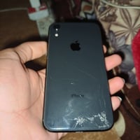 آيفون XR • ١٢٨ • بطارية ٧٥٪