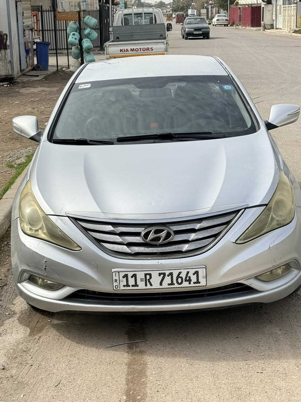 سلام عليكم سيارة للبيع سوناته2012
وارد كوري 

مكينة2000 تيربو 

سيارة حلوة ونضيفة واضح كلشي بالفيديو 

رقم انكليزي وسنوية بسمي 

السيارة مبدل بيهة قطعتين بنيد وصندوك  

العنوان بغداد الزعفرانية شارع المعهد 

رقم الهاتف ***********
السعر 93وبيهة مجال للطيبين
