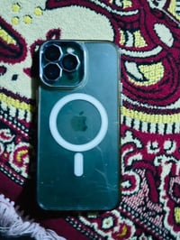 ايفون 13 برو ماكس • ٢٥٦ • يحتاج شاشه وبطاريه