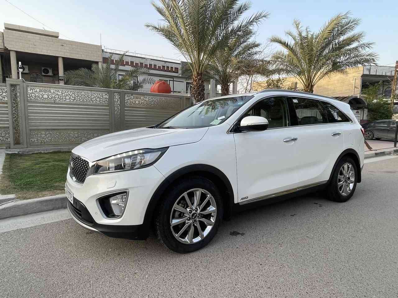 السلام عليكم
سورينتو 2016 (كويتي)

السيارة جاهزة من كلشي 

عليهة أدامة كاملة 

 محرك السيارة :v6 

مواصفات:

مواصفات الكويتي معروفة فوول عدا البانوراما

1-كشنات كهربائية تدفئة وتبريد 

2-سايد بريك كهربائي 

3-أوتو هولد

4- وضعيات قيادة (eco-sport)

5-حساسات أمامي وخلفي 

6-السيارة Awd +قفل أكسل 

7-بصمة عدد 2

8- صندوق ذكي يفتح عند الأقتراب +كهربائي 

9- أشارات ترحيبية عند الأقتراب 

10-مري شفط وأوتو مع الأشارات الترحيبية 

11-لايت ليد بلادي أمامي وخلفي 

12-ويل كروم حجم 19

13-رقم وهزة جديد 

14 شرط الفحص والتحويل 

السيارة ماشية 65 ألف قابل للزيادة السيارة بالواقع أحلى بهواي من الصور والسونار موجود بيهة شكم رصعة بسيطات وبارد گد أصبعين بخشم البنيد وين ميعجبك تفحص سونار تدلل السيارة بأسمي والتحويل مباشر 

السعر المطلوب : 227 وبيهة مجال قليل 

مكان السيارة : بعداد الزعفرانية

رقم الهاتف : ***********
