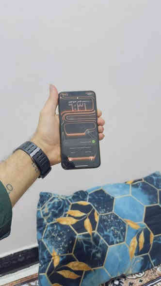 السلام عليكم ورحمة الله وبركاته للبيع ايفون 11 برو ماكس ذاكرة 256 بطاريه 80 الموبايل ما مفتوح ابد كلشي ما مبدل بي وكله شغال وعله وضع الشركه ويا كارتون وملحقات كامله بس الضهر مكسور والشاشه من جوه مفطوره بس ما ماثره ابد السعر 300 وبي مجال بسيط رقمي***********
