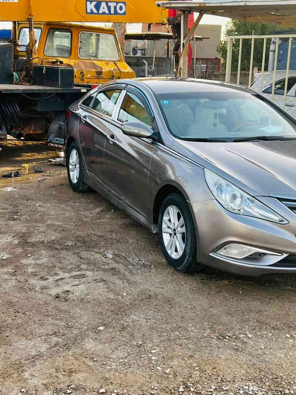 هونداي سوناتا ٢٠١٤ وارد أمريكي ضرر بنيد فقط بدون داخل ورش ثلاثه قطع أثر جراد بدون اي داخل شرط السونار رقم واسط دولي تحويل مباشر سنويه  جديده محرك ٢٤٠٠ بدون فتح ع شركه كير تخم تاير حداده امامي خلفي تبريد ثلج ❄️❄️ داخل بيجي كشن كرهبائي ٣انضمه قياده سياره جاهزه للأخير مال جناي مابيه اي نقص سعر ٩٨وبيه مجال للاستفسار الاتصال*********** الرفاعي, ذي قار
