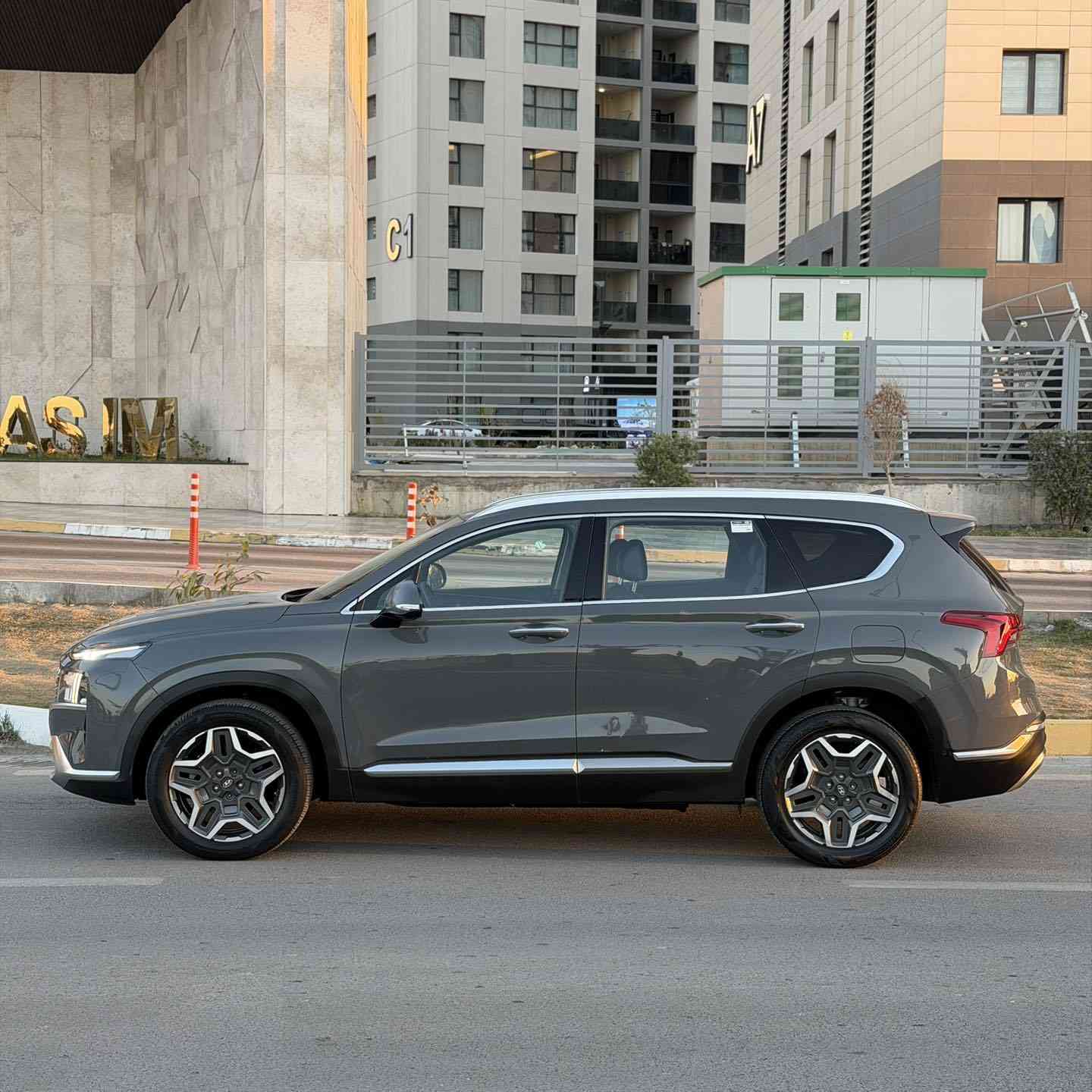 اعلان :
سنتافي 2023 فول مواصفات  165 ورقة

رقم بغداد باسمي سياره مواصفات لمتدد  بنوراما 

المواصفات :

كشنات تدفئه تبريد

كشنات كهرباء

كشنات جلد

خزن وضعيات للكشن

صندوق كهرباء

5كامرات 360 درجه

تقديم وترجيع بل بصمه

تشغيل عن بعد

بنوراما

دشبول ليزري

شاشه كبيره

لد LED

3 وضعيات قياده

كير بيانو

مثبت سرعه

تحديد مسار

بردات بلادي

مكينه 2.5 تيربو

ويل نجمه 

كشنات خلفيه تدفئه
وبعد بيها اهواي مواصفاتتتت

حادثها : طخطخات
ابيع صبغ عام + سونارها مرفق   ، ابيع على السونار

سعرها 165

مكاني السيدية 

للاستفسار 
***********

للاعلان دايركت  #السعر #مواصفات #سيارتي_زون
