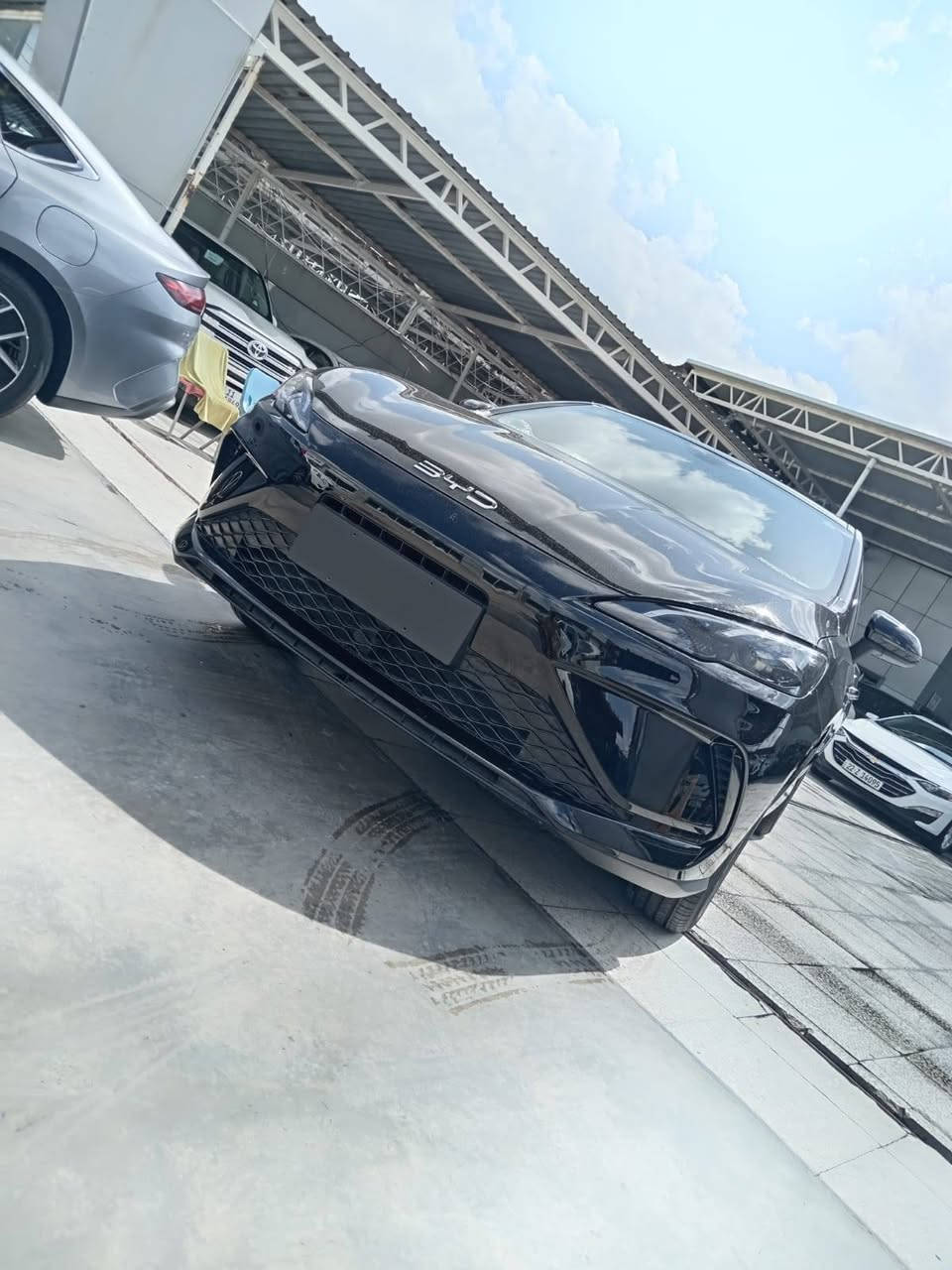 بي واي دي سيل 5
زيرو لون اسود كل غراضها كامله 
باسعار تنافسيه ويه كل الشركات 
السياره لاتشمل الوحات 
بسعر 19500 وبيها مجال بسيط
عنوان بغداد معارض البياع معرض الزاد 

‪+964 770 454 3636‬


**إذا كنت صاحب هذا الإعلان وتريد حذفه لأي سبب، رجاءا أرسل رسالة إلى الدعم الفني**