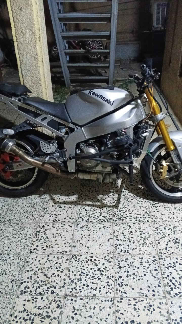 للبيع مكاني حي الجهاد ب24بية مجال قليل ملغمة تزويد مكينه خرسة كصة اولة مو مال لعب  الله شاهد ولا أعرف اعلك بية اخذتة هيج استخدام شخصي للونسة ونايمة بلبيت ***********
