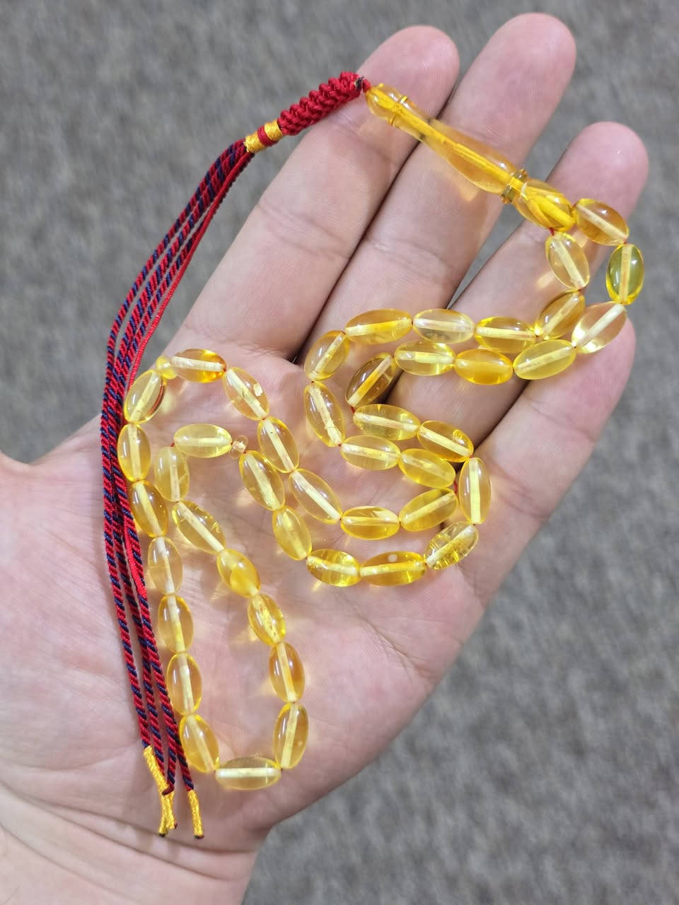 سلام عليكم تصفيه قطعتين كهرب صحيح (بلطيقي حر طبيعي)
مآذنه القطعتين ستندر قطعه وحده مو تلزيك
رجاءا لحد يبخس ولا يعلق ينطي سعر من يمه
خامات صحيحه عطش كصه زيتونيه + ١٠١ ماكنتوش للصلاه
مكفول لابولستر ولا كبس ولا مسال ذمه وشرط من هاوي صحيح
تفاصيل اكثر قياسات وزن ادزها بس ذمه يكون شراي
كركوش خليجي تفصال اصلي
سعر القطعيتن ١٤٥ الف شامل اجور التوصيل قفل اخير سعر


**إذا كنت صاحب هذا الإعلان وتريد حذفه لأي سبب، رجاءا أرسل رسالة إلى الدعم الفني**