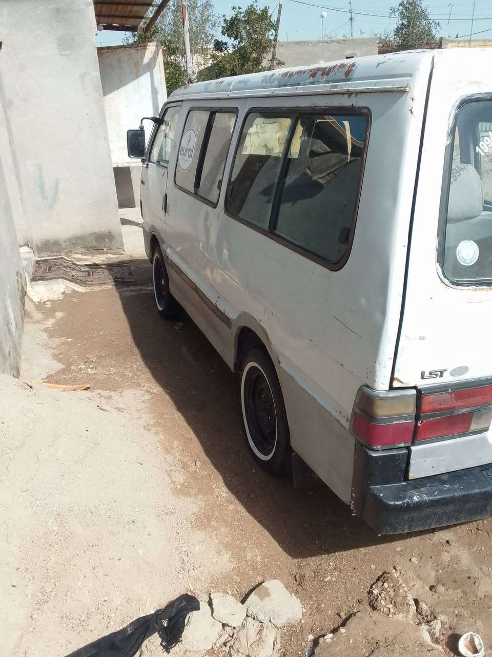 السلام عليكم كيه بسته موديل 94 سنويه نافذه سنه شواصي بلاد تخم تاير كهربائيات كلها شغاله مكينه كير اكسل مكفولات مصفره هيه وغرامات تريد وكاله تريد تحويل المكان كوت السعر 30 الشراي يتصل ***********
