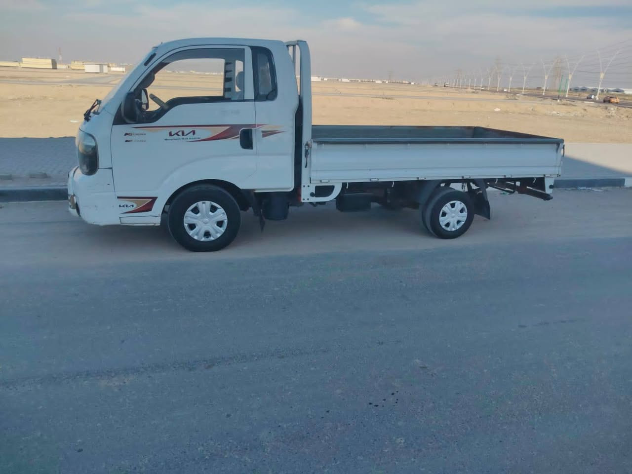 سلام عليكم كيه موديل ٢٠١٦ رقم ذي قار مشروع وطني مكفوله من الضربه والصبغ والعيب الشرعي مكينه شرط لا تبخير ولا تنقيص حداديه جديده تخم تاير كهربائيات شغاله تبريد ثلج سعر ٩٣ العنوان لبصره.       ***********
