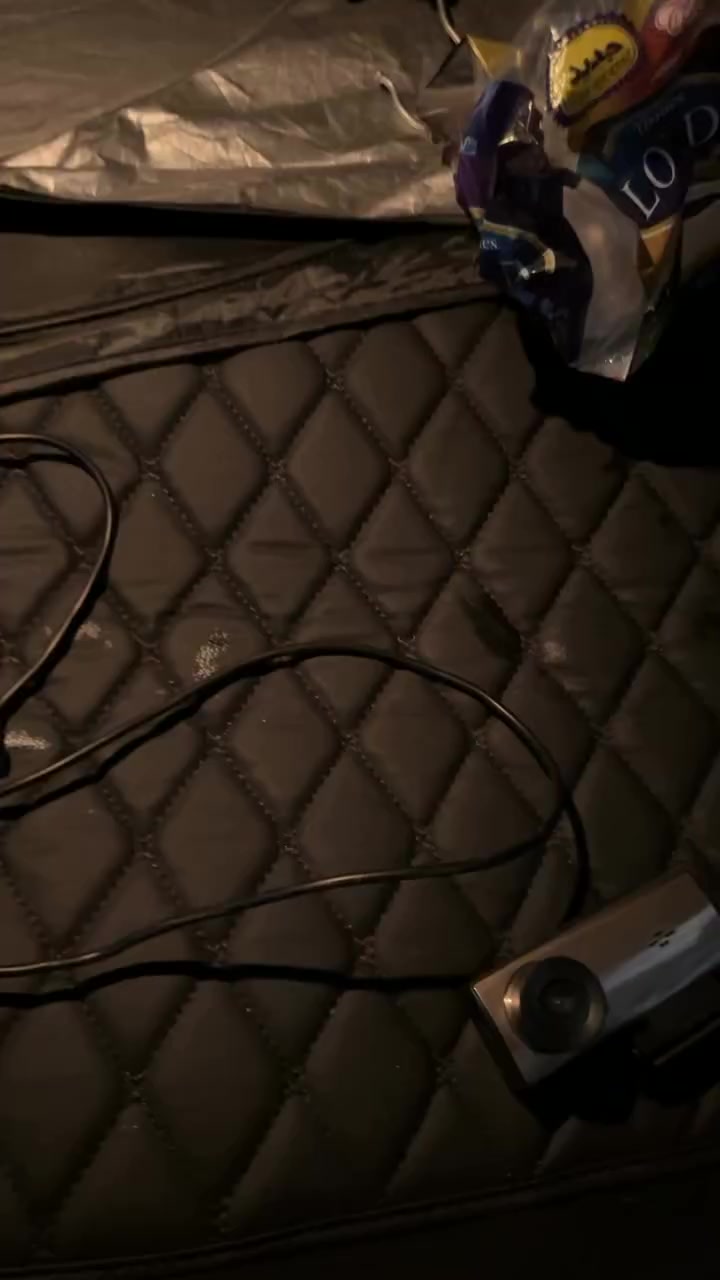 سلام عليكم
داشكام q9 مستعملة اقل الشهرين هية وباكيتها (تنشد ع الفيوزات تصوير ٢٤ ساعة) 
كامرتين امامية 4k وخلفية 1080
بيها بس سالفة بسيطة الكيبل مال داشكام مالتها شايل فيوزاتة وهاهية
السعر ٥٠ وبيها مجال
***********
