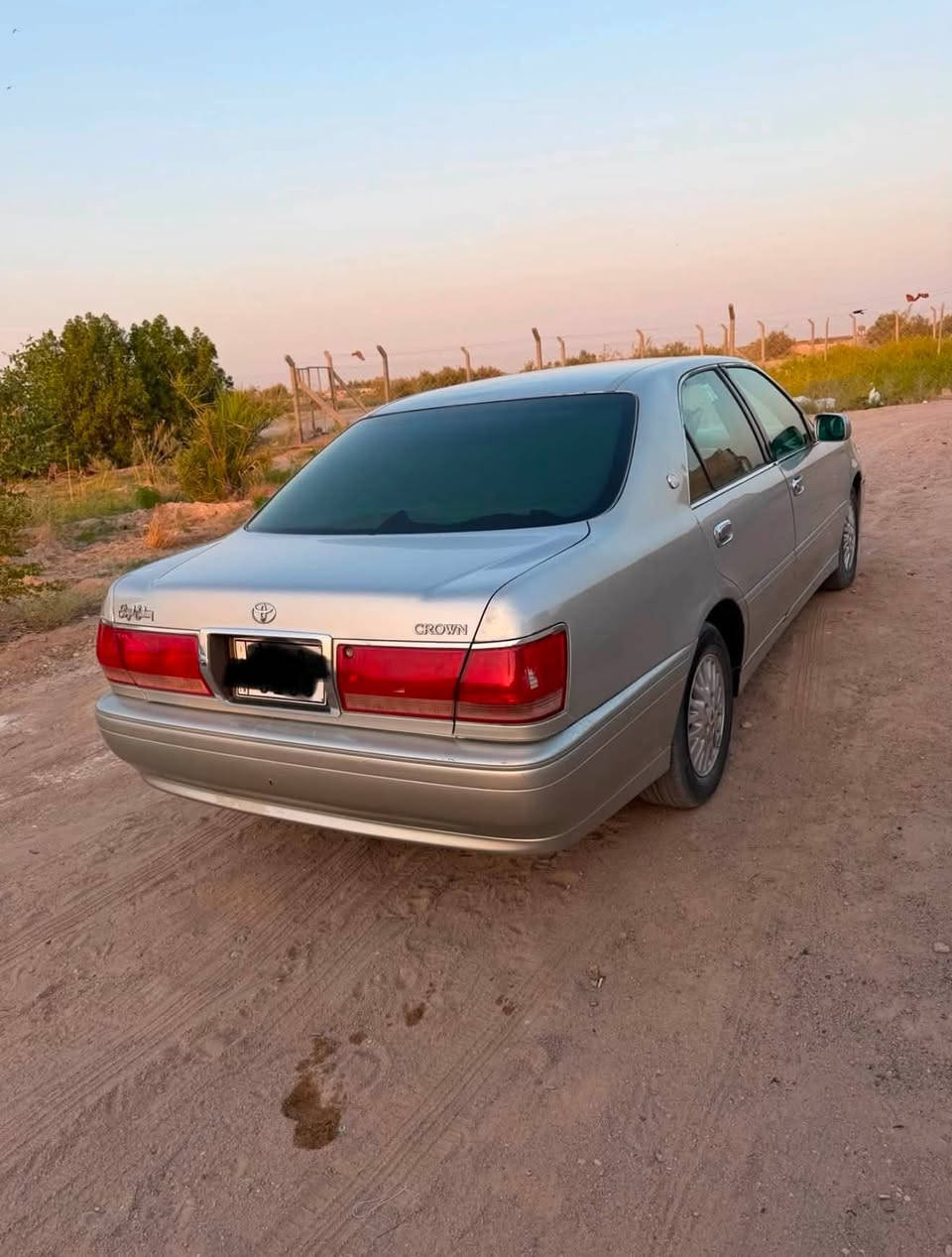 جنون ادوات موديل 2004 گصه جنطه 
مكينه وكير كفاله
تبريد ثلج
حداده حلوه
دگمتين
متومه و السنويه ضايعه فقط لوحات انطيك وياها
السعر 32وبيها مجال
المكان البصره 
***********
