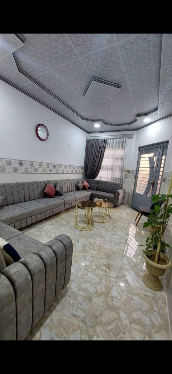 عروض مكتب اساور للعقارات 
دار للبيع في حي الكندي الاولى
150 متر واجهه 7 ونص
شروق تام
طابقين
بناء حديث
شارع تبليط
موقع مميز جدا
شرط التحويل
سند طابو الزهور
لمعرفه السعر اكتب تم ليصلك على الخاص
للاستفسار زياره المكتب سايدين البحرين مقابل مطعم احمد الحاج صلاح
***********
***********
