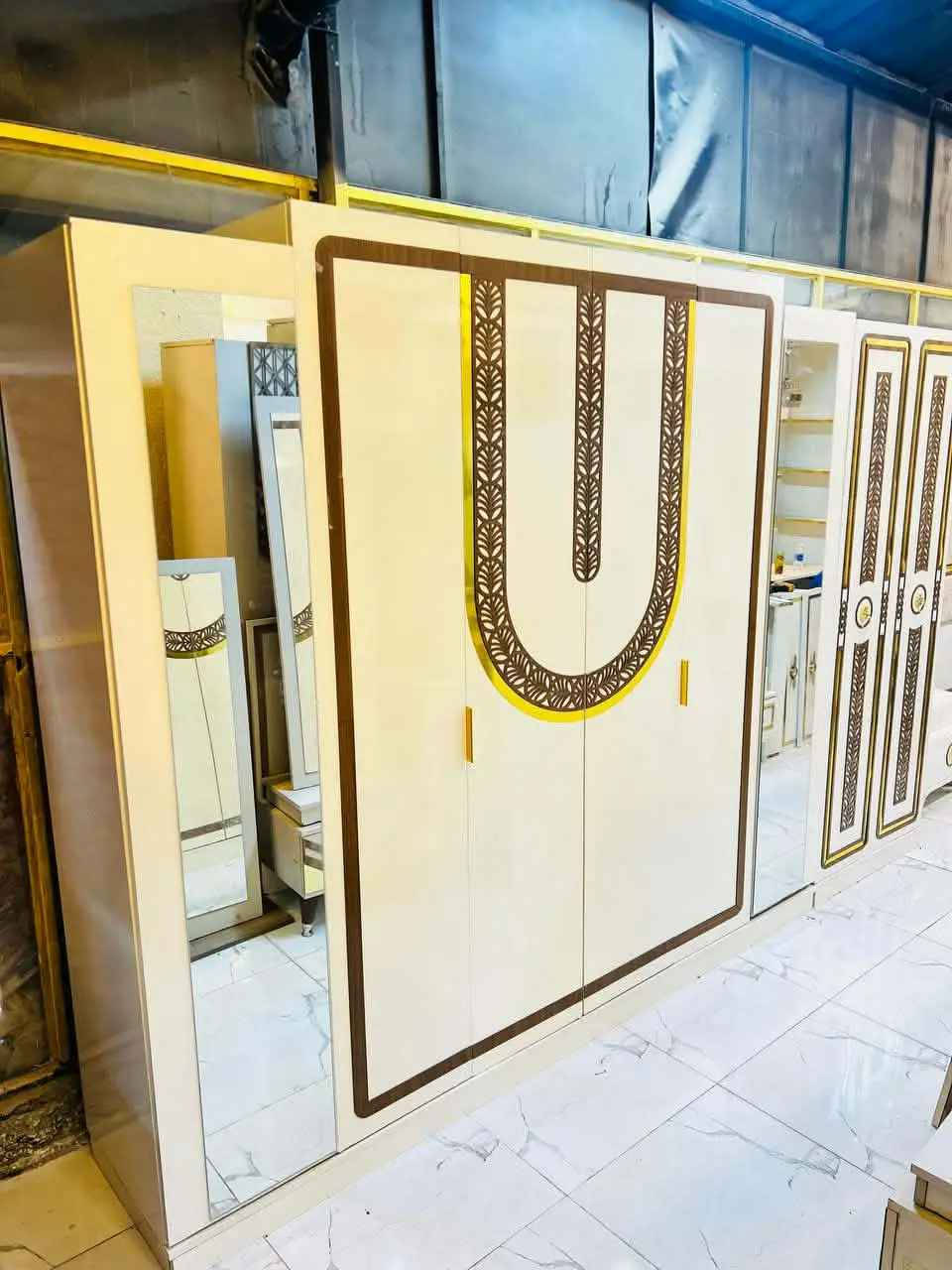 غرفه نوم تركي 🇹🇷 
10 قطع اخو الجديد 
نضافة 95 💯 شازلون مخزن 
كنتور ملحق اضافي 2 باب 🧡 
بسعر 925 مع شد ونقل مجاني 🧑‍🔧 بغداد, العراق


**إذا كنت صاحب هذا الإعلان وتريد حذفه لأي سبب، رجاءا أرسل رسالة إلى الدعم الفني**