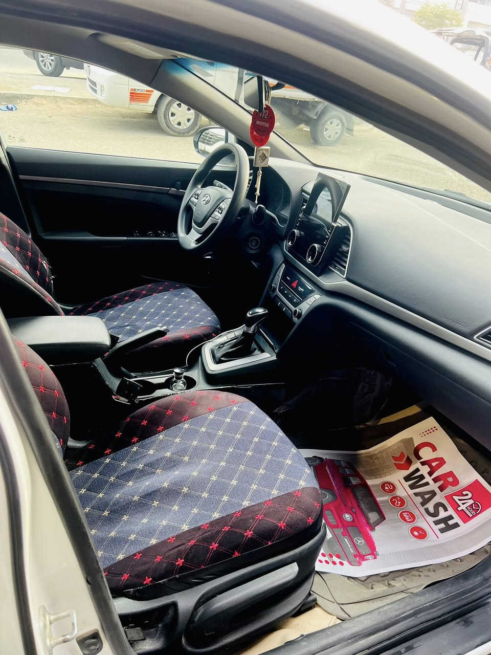 السلام عليكم 
النترا 2018 وارد امريكي محرك 2000 دوش حادثه جاملغ وشويه من البنيد السياره جاهزه  تبريد حداديه تخم تاير منظومه غاز+ داش كام رقمها نجف انكليزي 
مكانه نجف السعر 128 بيهه مجال 
اتصال واتساب ***********
