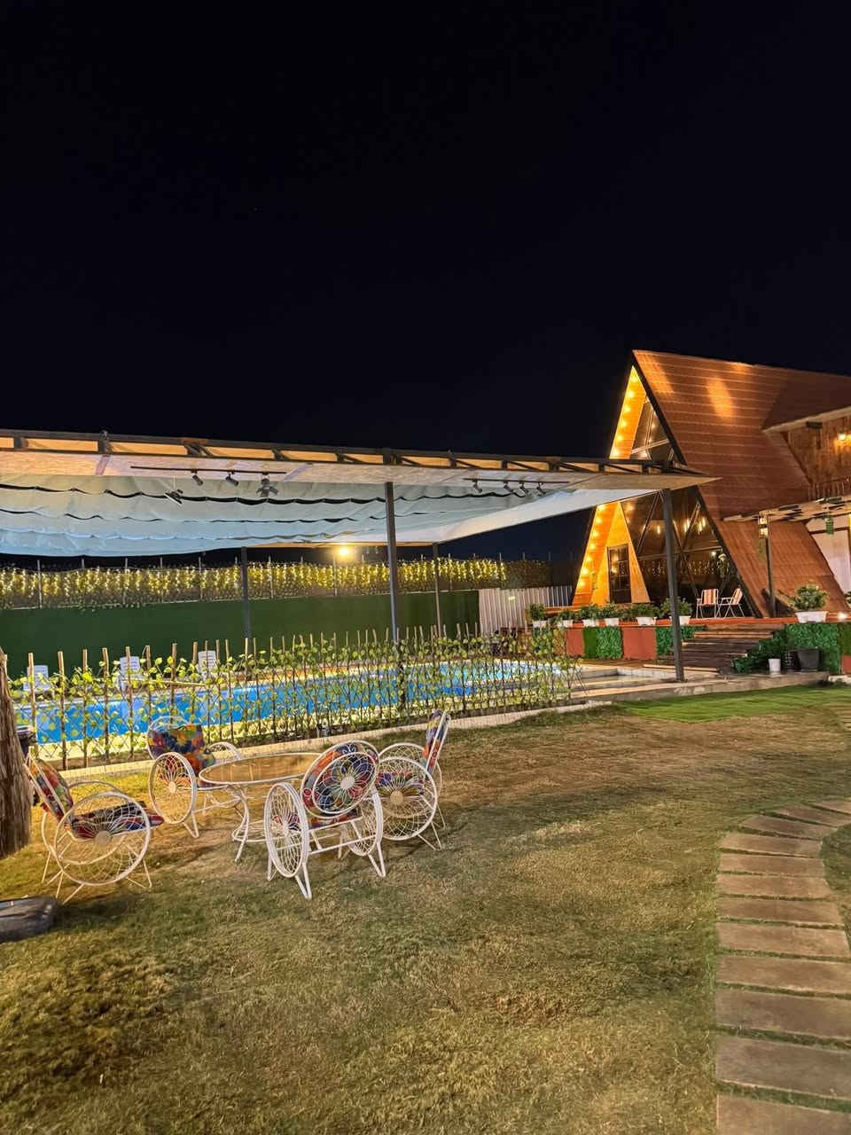 مزرعة للإيجار اليومي 🏡🌳
📍 الموقع: بغداد – هور رجب 

✔️ أجواء هادئة ومناسبة للعوائل

✔️ مساحة واسعة وخدمات متوفرة

✔️ مثالية للراحة والونسة

📌 للحجز والاستفسار يرجى الاتصال أو المراسلة على واتساب: 

 📞 ***********

 موثق في تطبيق اجرلي لسياحة المزارع في العراق 🇮🇶
