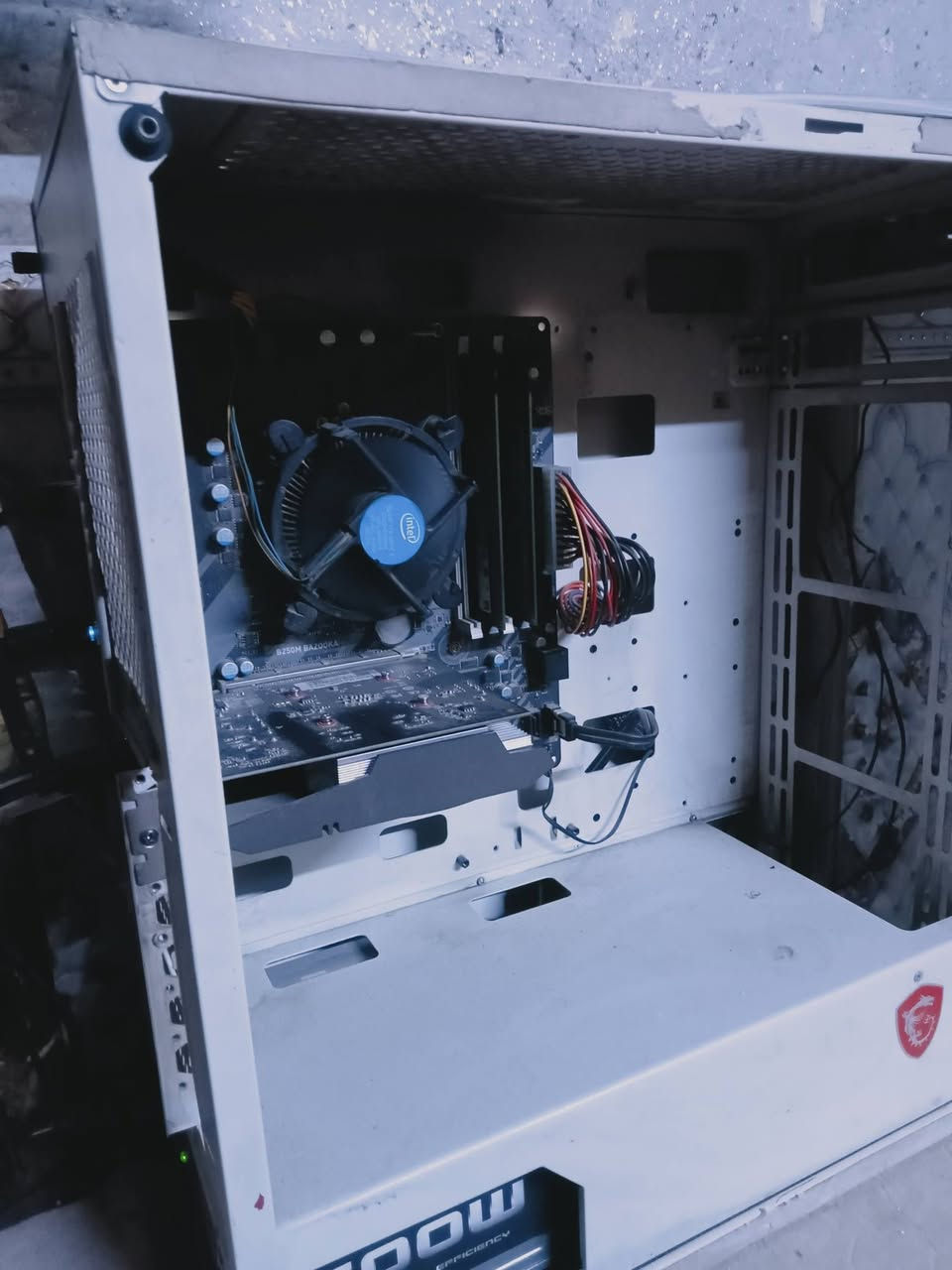 سلام عليكم
بيسي للبيع مواصفات 
I 5 7600
Rx 550 4gb
Ram 8
Ssd 128
مذربورد b250m
Power supply 550w
للبيع 250 وبيها مجال مكاني بغداد حسينيه توصيل ماعندي


**إذا كنت صاحب هذا الإعلان وتريد حذفه لأي سبب، رجاءا أرسل رسالة إلى الدعم الفني**