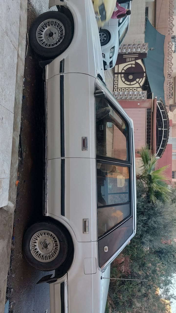 سوبر 85 صلاح الدين مصبوقه  عام جماليه بدون ضرر شرط التحويل محرك كير 2500 بطه كله شرط 0771974880
***********
