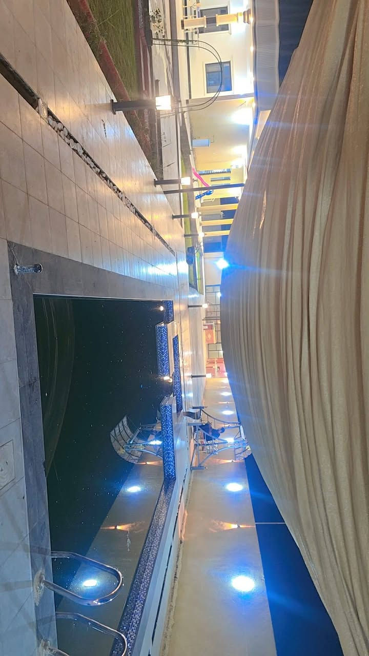 مزرعة النحل خيارك الافضل 
متوفر حجوزات على مدار الاسبوع بنظام الشفتات 
او يوم كامل 
1- الشفت الصباحي من الساعه 10 صباحا الى الساعه 6 عصرا 
2- الشفت المسائي من الساعه 8 ليلا الى الساعه 8 صباحا 
 

العنوان: ابو غريب 

للحجز او الاستفسار الاتصال: ***********
