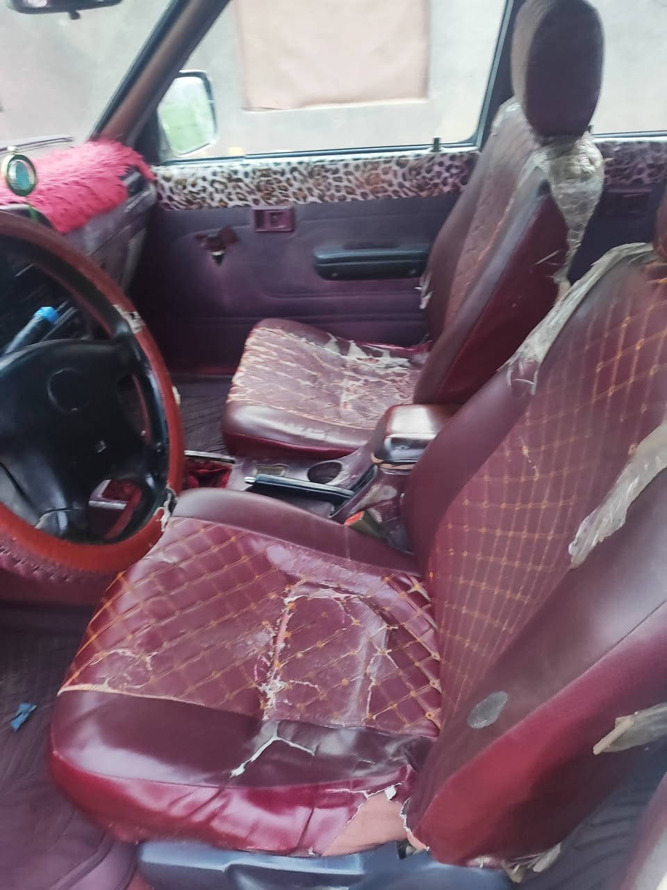 السلام عليكم دير 2006 سياره ب سمي مداور ثاني يوم  سنويه 2027 مكفول كير محرك مكينه رقم ميسان مشروع وطني السعر 40 وبيها مجال الاستفسار الاتصال ع الرقم***********
