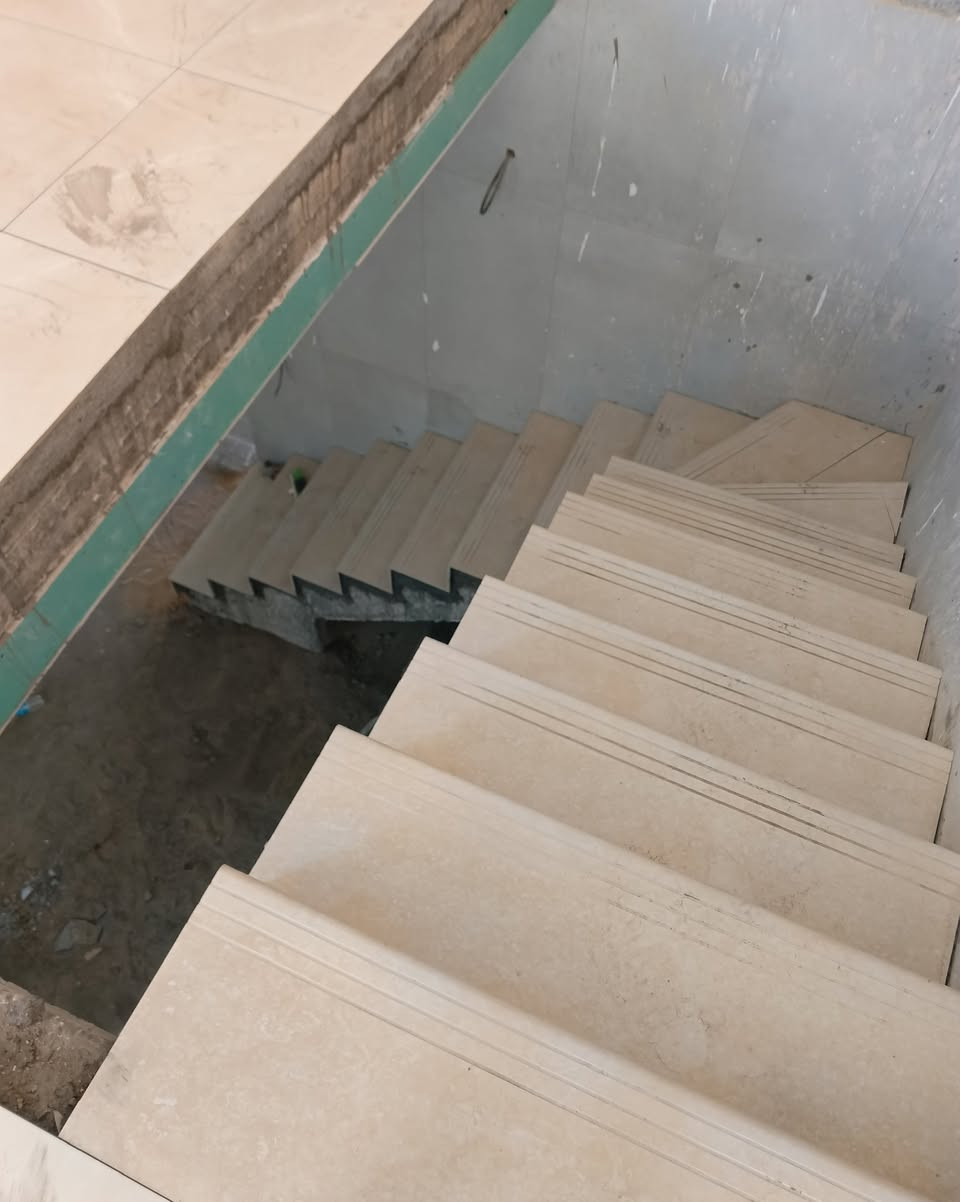 خلفه سيراميك متفرغ للعمل
نعمل سيراميك مرمر كرانيت 
بايات درج حجر قرض بورسلين 
استفسار اكثر اتصل
 *********** واتساب 
‏‪***********‬‏ واتساب 
‏‪مستعدون لكافه أعمال الترميم
