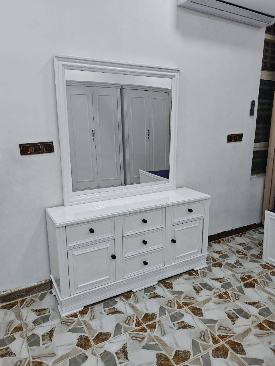 اجمل الديكورات والموديلات من نجارة عبودي السيد النجف الاشرف ناحية الحيره 

#نجارة عبودي السيد خيارك في عالم الديكور 
الموديل المتوفر ضمن وجبة الدرجه الاولى 
وضمن اصباغ البويه الحراري 
يوجد توصيل كافة محافظات العراق 
للاستفسار خاص


**إذا كنت صاحب هذا الإعلان وتريد حذفه لأي سبب، رجاءا أرسل رسالة إلى الدعم الفني**