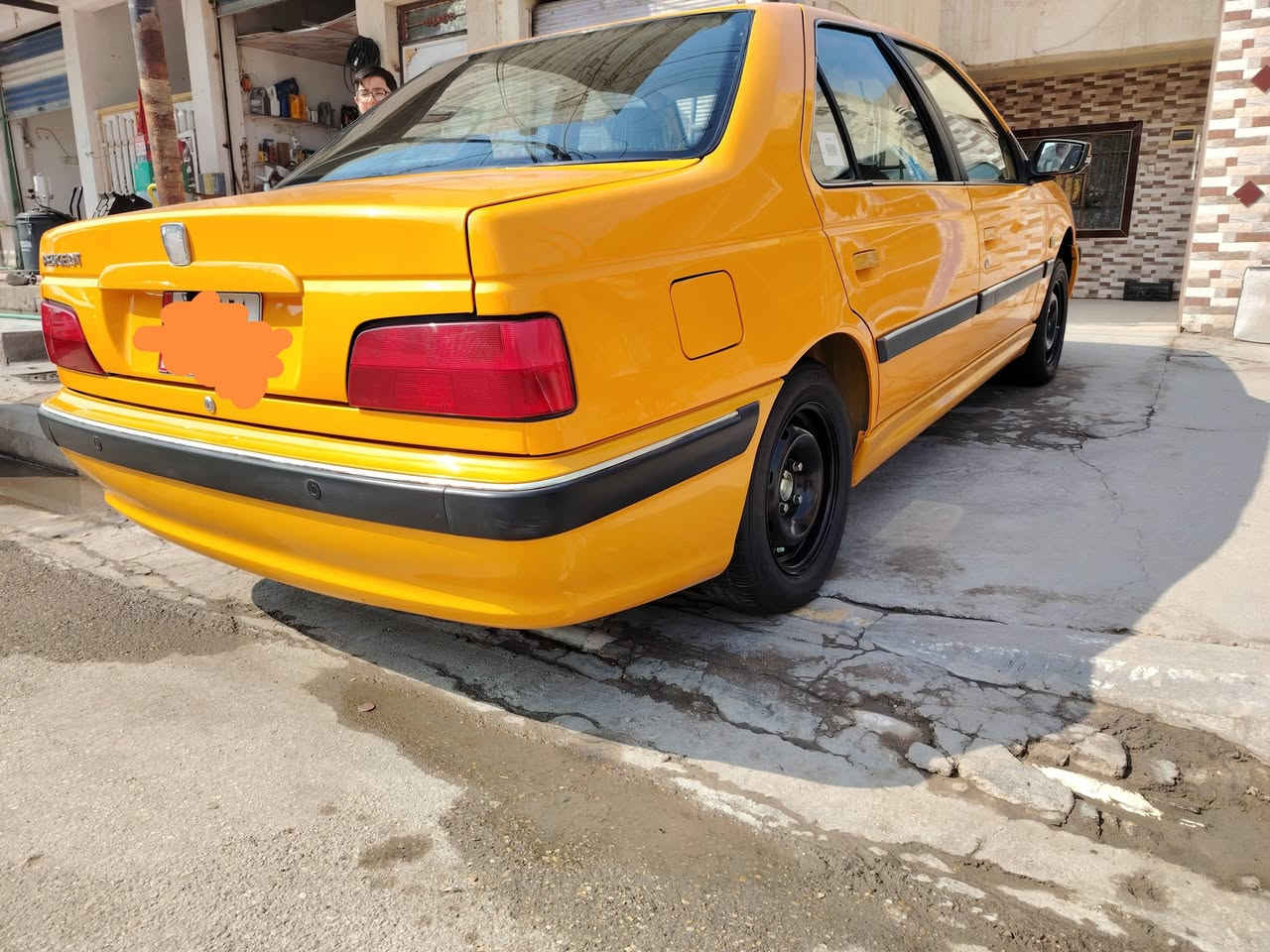 السلام عليكم عندي بيجو بابل 21 مكفوله كفاله عامه مكانهه ناصريه مركز السعر 70 بيهه مجال بسيط
***********
