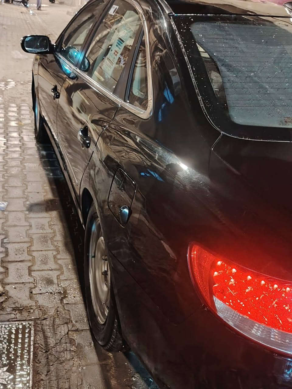 للبيع او مروس ازيره 2009 كصه جنطه ادوات مكينه كير تبريد حداده فول فتحه كشنات جلد سياره جديد وجاهزه مكانه البصره السعر 45 وبيه مجال *********** تفاصيل داخل الصور
