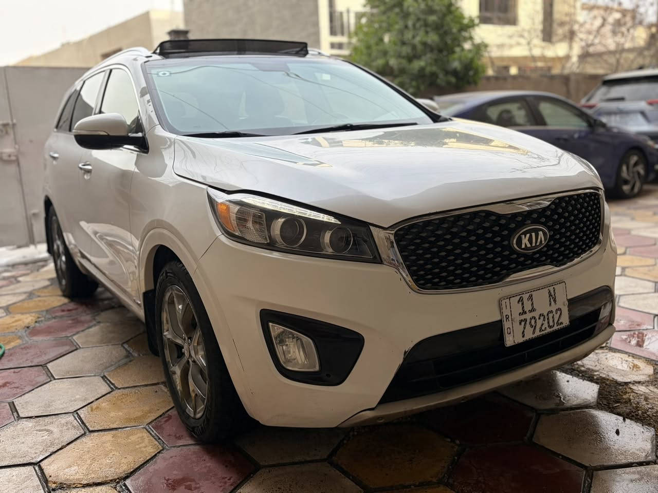 السلام عليكم 
سورنتو 2016
وارد حادثه بابين ومبدلات نفس اللون 
وقطعتين كلير من امريكا 
فول فول مواصفات sx
ماشيه 148
مكينه 6
7راكب
مكاني بغداد 
السعر 168$
للاتصال ***********
