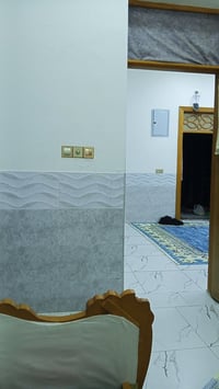 النجف • ٢٠٠م • مفروش