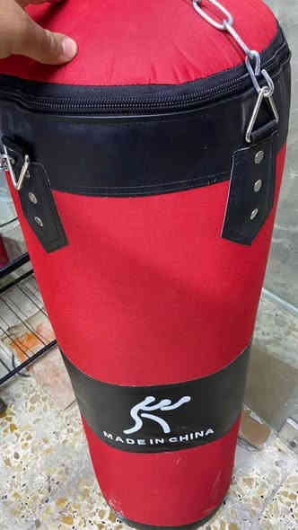 كيس ملاكمه فارغ  🔥 الاصلي مو تقليد مبطن 

طول 100سم بسعر 25 
طول 120سم بسعر 30 الف 
طول 80سم بسعر 20 الف 

من اقوى تمارين الكارديو 🔻
من اهم تمارين لياقه 🔻

توصيل كل مناطق العراق ..
متوفر الان عند ارض الابطال
للحجز مراسله خاص او الاتصال على *********** 
او زياره محل ع موقعنا في حافظ القاضي قرب مجمع علي بابا 🔹
واهلا وسهلا بالجميع

#كيس_ملاكمه #جيس_ملاكمه #ملاكمه #تجهيزات_رياضيه
