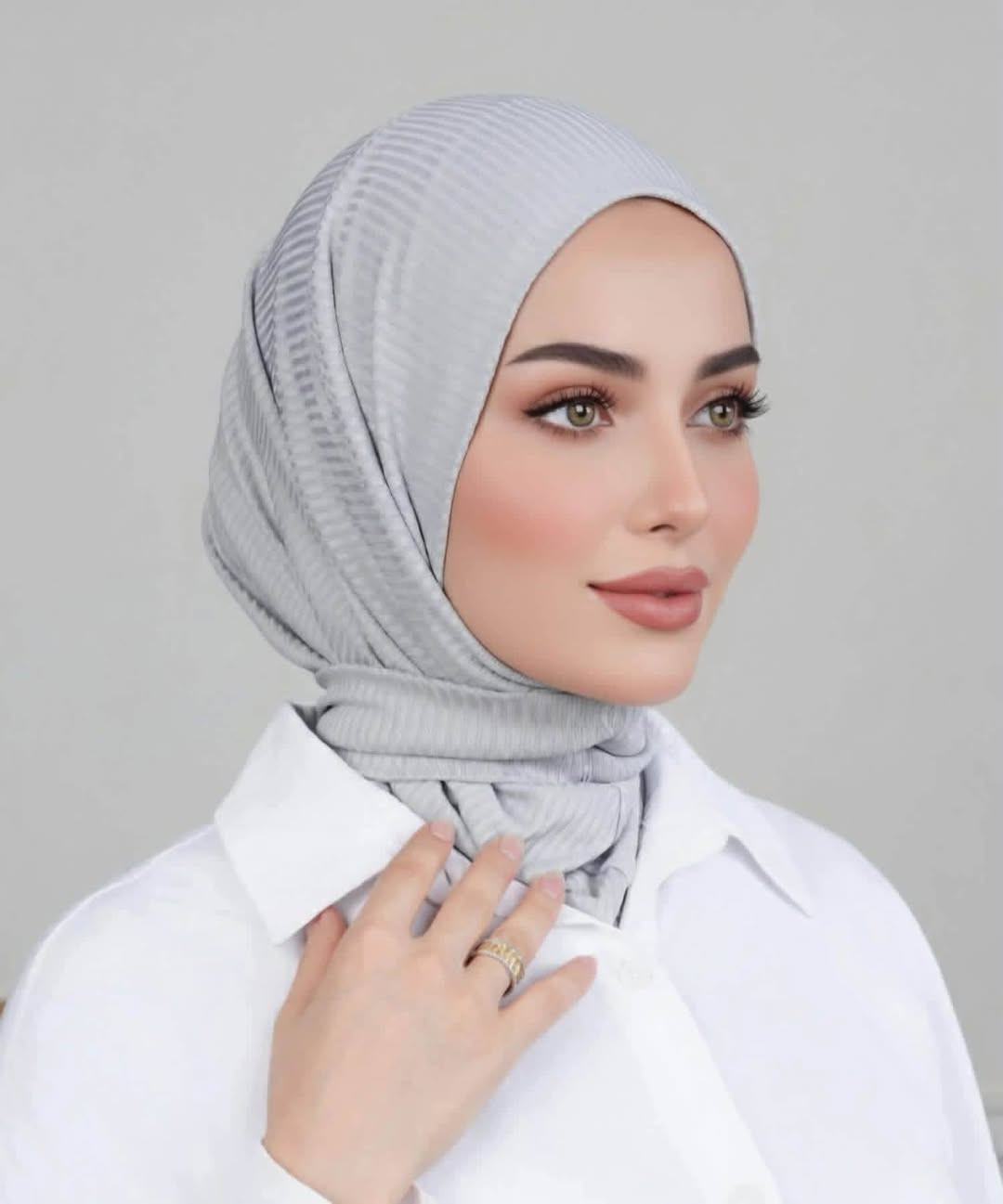 السلام علیکم...
بيج للاحجبه والاحذية والحقائب نوعية ممتازه واسعاره مناسبه 💖 🌷 متوفر توصيل لكافة المناطق النجف 💜 للحجز ع الواتس *********** 🚚
تابعو البيج ع الانستا 💜 https://www.instagram.com/elegance.1995?igsh=c29haXdzMzdoNjdi
