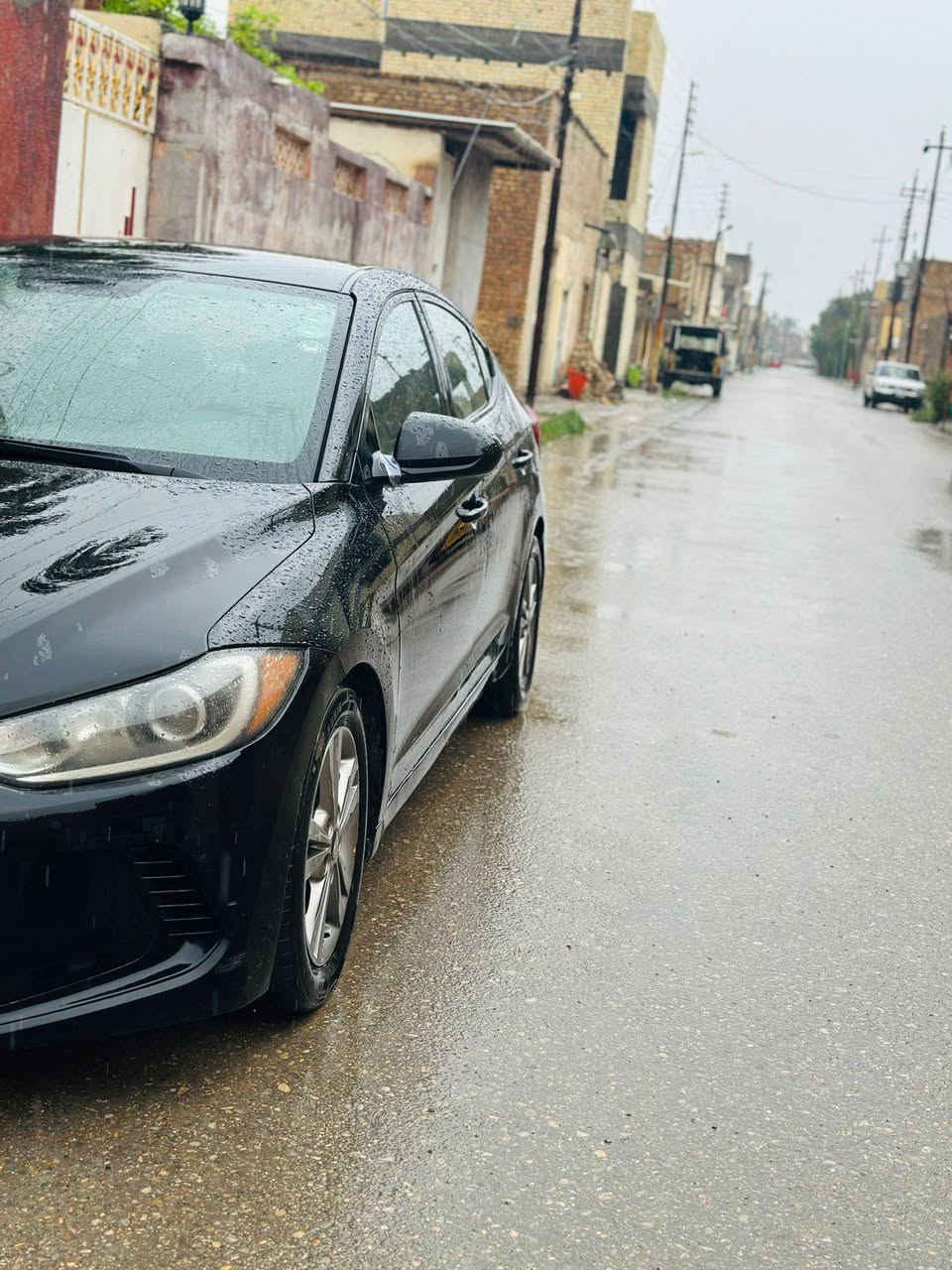 هيونداي النترا (2017) 
سعر مناسب 110$ وبيها مجال 

وارد امريكي حادثها بسيط كلش موجود التقرير بالمنشور
 بدون دواخل 
و ايرباكات سليمة
وهنا بالعراق بيها حادث بدون دواخل قطعة تبديل وقطعة وربع صبغ 
صدر جديد
تخم تاير جديد
المكينة  خير من الله مبدل بيها راجز ناعمة لا تنقيص ولا تبخير.

رقم اربيل الى نهاية 2029
تحويل جاهزة اي وقت

مكاني: قضاء الصويرة 
للتواصل: ***********
