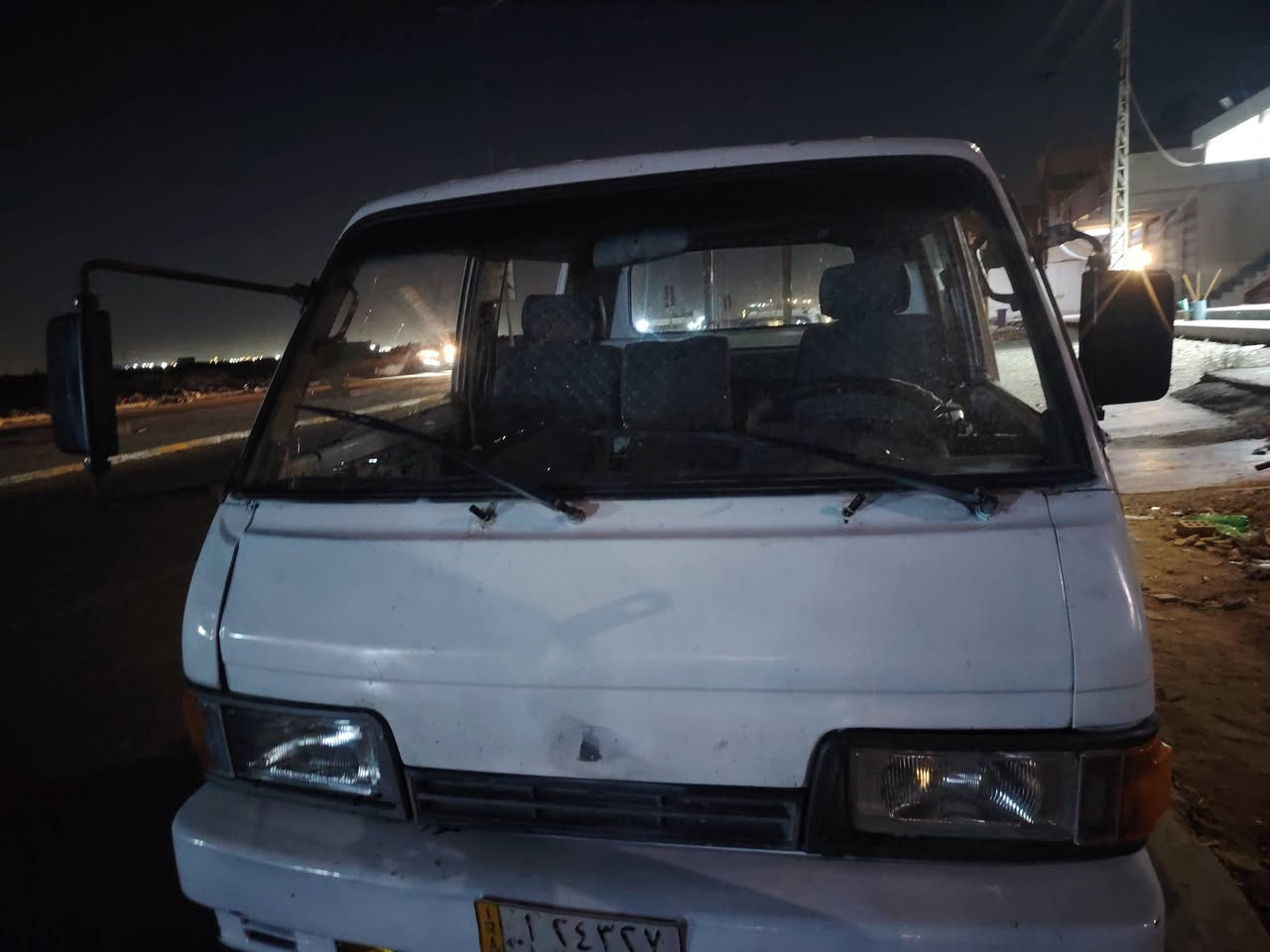 كيه مديل ٩٥ مشروع وطني سنويه لغاية ٢٧ وين ما تريد احولك شاصي رقم الشاصي مكفول دبل قمارة رقم بابل مشروع وطني مكان السياره بغداد محرك كير صدر كهربائيات تخم تاير باتري جديد كبل للشارع مال حداد موبايل *********** سعرها ٥٠ وبيها مجال شويه
