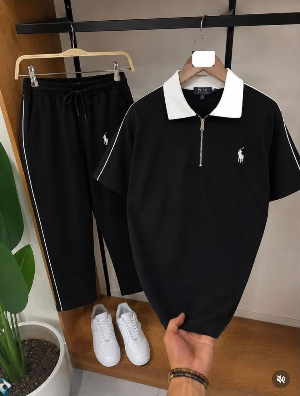 سوت بولو 🇨🇳 خامة اصلية 💯
قياسات  M - L - XL - 2XL 
الشد 24 قطعة 6 الوان ب540 الف

السعر القطعة 22,5 الف


**إذا كنت صاحب هذا الإعلان وتريد حذفه لأي سبب، رجاءا أرسل رسالة إلى الدعم الفني**