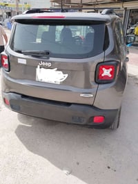 جيب رنكيد موديل 2017 نظيف محرك كير مكفول وحادثه بسيط جاملغ ضربه بسيطه ...