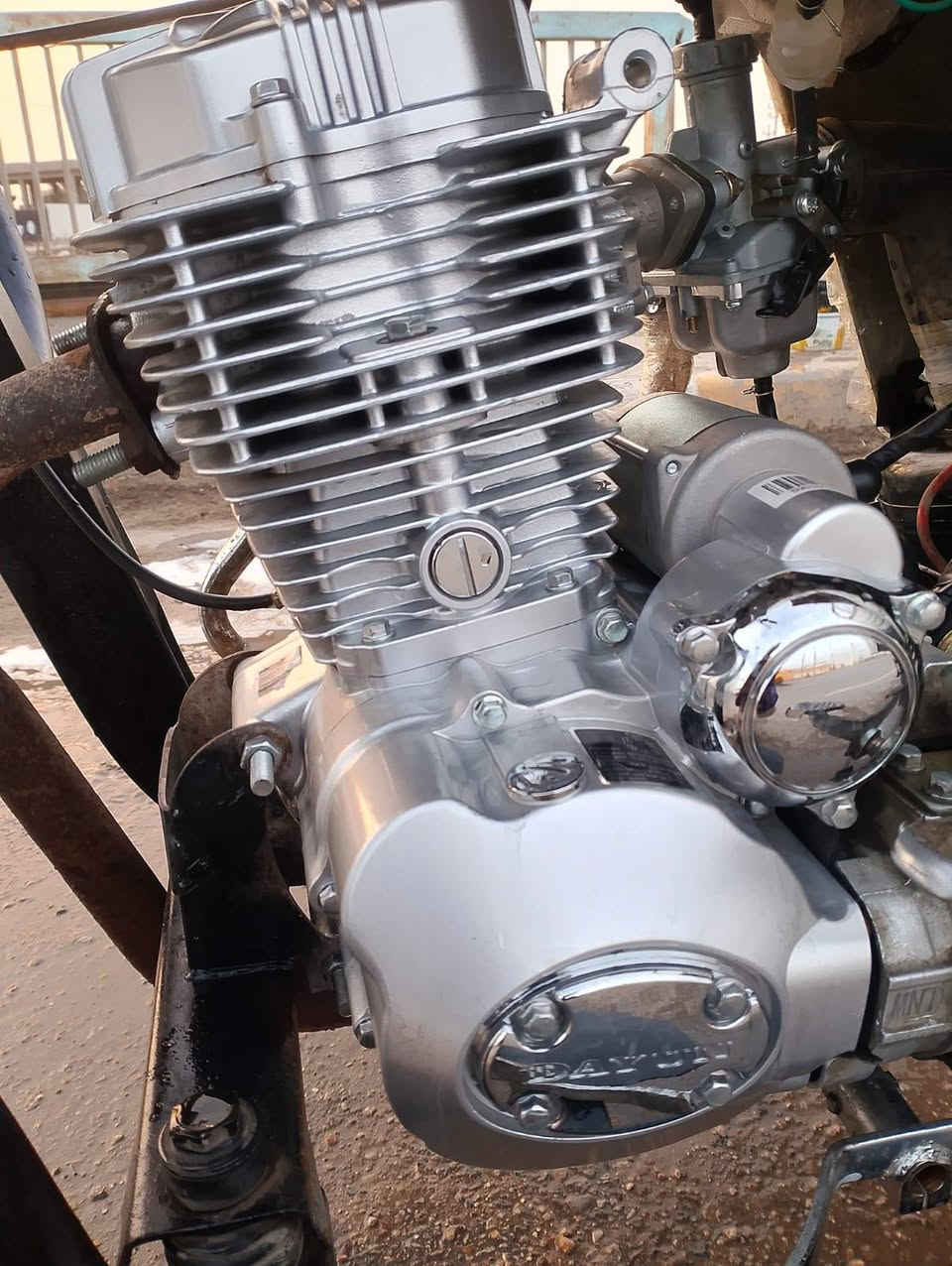 سلام عليكم للبيع مديل 15 رقم نكليزي توه معمره كله جديد سعر خاص مكاني ناصريه مركز   ***********
