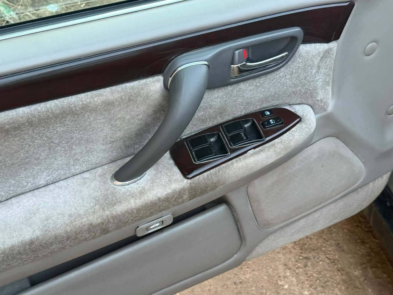 جنون دوات كصت قماره
4دكم ثلاجه 
تبريد خلفي 
دخول جديد
بيه كتاب حجز 
عل ترقيم
فول عده لفتحه
كشنات كرهبائي
محرك ديفور 
جبير 
شاصي 175
مامتواجد عل فيس ***********
السعر 55 وبيه مجال
