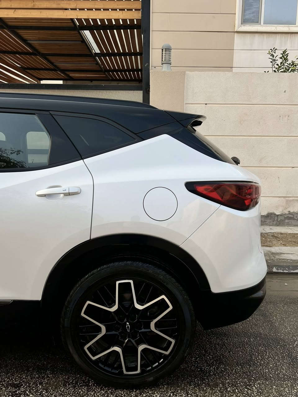 بلايزرRS ٢٠٢٣
بدون فتحه 
٥ كامرات 
ضرر خفيف 
مرقم بغدادبأسمي 
 صورة الحادث بالمنشور 
ماوس انضمة قياده 
مكاني كربلاء  سعر ٢٨٥٠٠ بي مجال للشراء 
 واتساب *********** 
اعتذر عن المراوس
