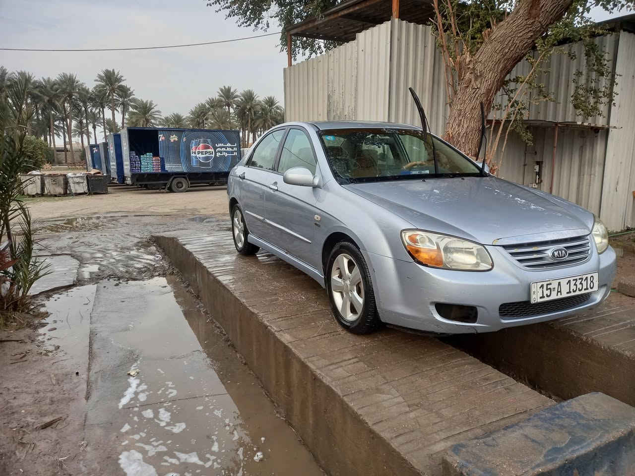 سلام عليكم سيارة سيراتو ٢٠٠٧ طخة باب السايق مكينة ١٦٠٠ مواصفات السيارة كشانات جلد ارضية جلد تتدفئى بالكشنات فتحة سلايت حساسات خلفية اربع ويل كب اربع ديسك رقم انكليزي انبار تحويل ثاني يوم بسمي سيارة مكاني محمودية سعره ٧٤ حك الجية 
***********
