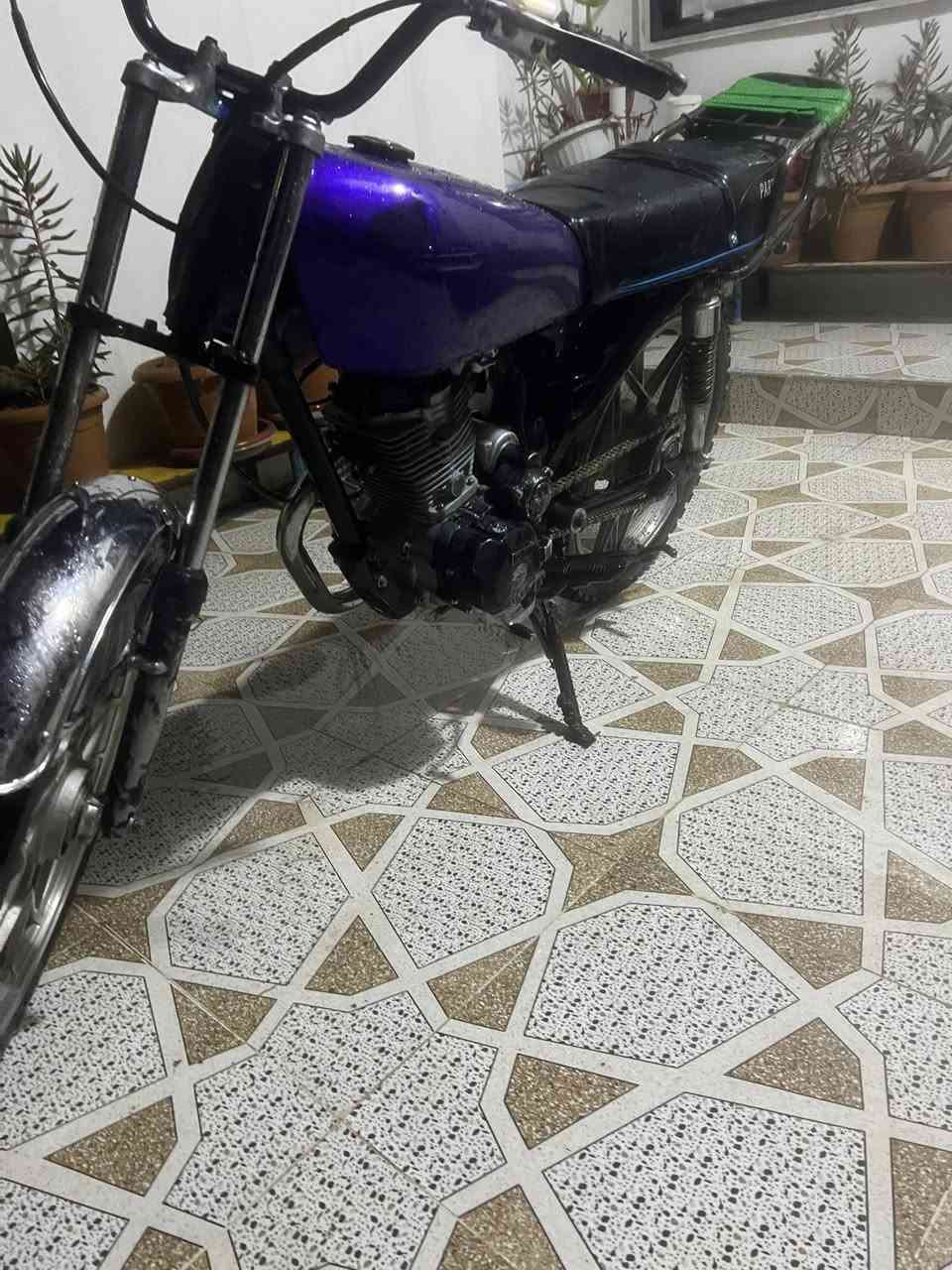 سلام عليكوم دراجه ايرا ني ٥كير موديل محرك ٢٣ محرك ستوته مابي اي نقس ويل نجمه تنكي ويا كوشن كلا جديد سعره ٢٢٥مكاني كركوك شوراو رقم ***********
