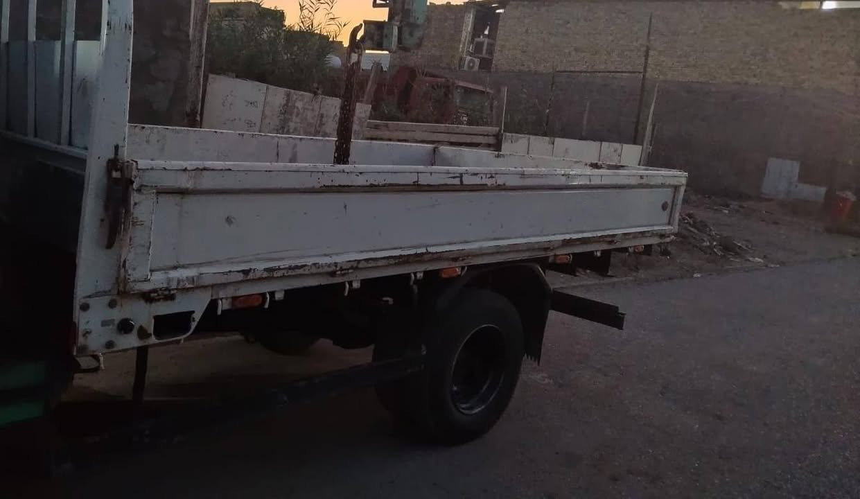 السلام عليكم بدي كنتر للبيع صفاح نظيفة باب نظيف گاعيه نظيفة الطول 4 متر المكان بغداد السعر 10 أوراق وبيه مجال رقمي ***********
