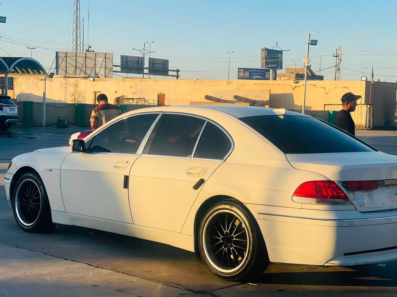 ‏سلام عليكم  للبيع أو مراوس شنو عندك تعال خاص 

سياره بيئم باخره حجم 745مديل 2005 للبيع او مراوس شنو عندك تعال خاص 
مواصفاتها فول 1/1
مكينه 8سلندر
منضومة زنون عالي 
كير تعليك 
كشنات كهربائي 
بصمه 
كشنات جلد 
ثلاجه خلفيه
تخم تاير  
مثبت سرعه  
سنتر لوك 
فتحه سقف 
تبريد تدفئه بلكشنات 
دواخل بيجي 
شاشه كبيره  سياره تجي وتكلب شوف عينك ابيع كفاله فقط سرقه وعشاير وكير ومحرك 
سعر 35  للبيع او مراوس شنو عندك تعال خاص

لتوضيح السياره يرادلها بس باور ستيرن  لان باورها تعبان

مكان البصره 
***********
***********
